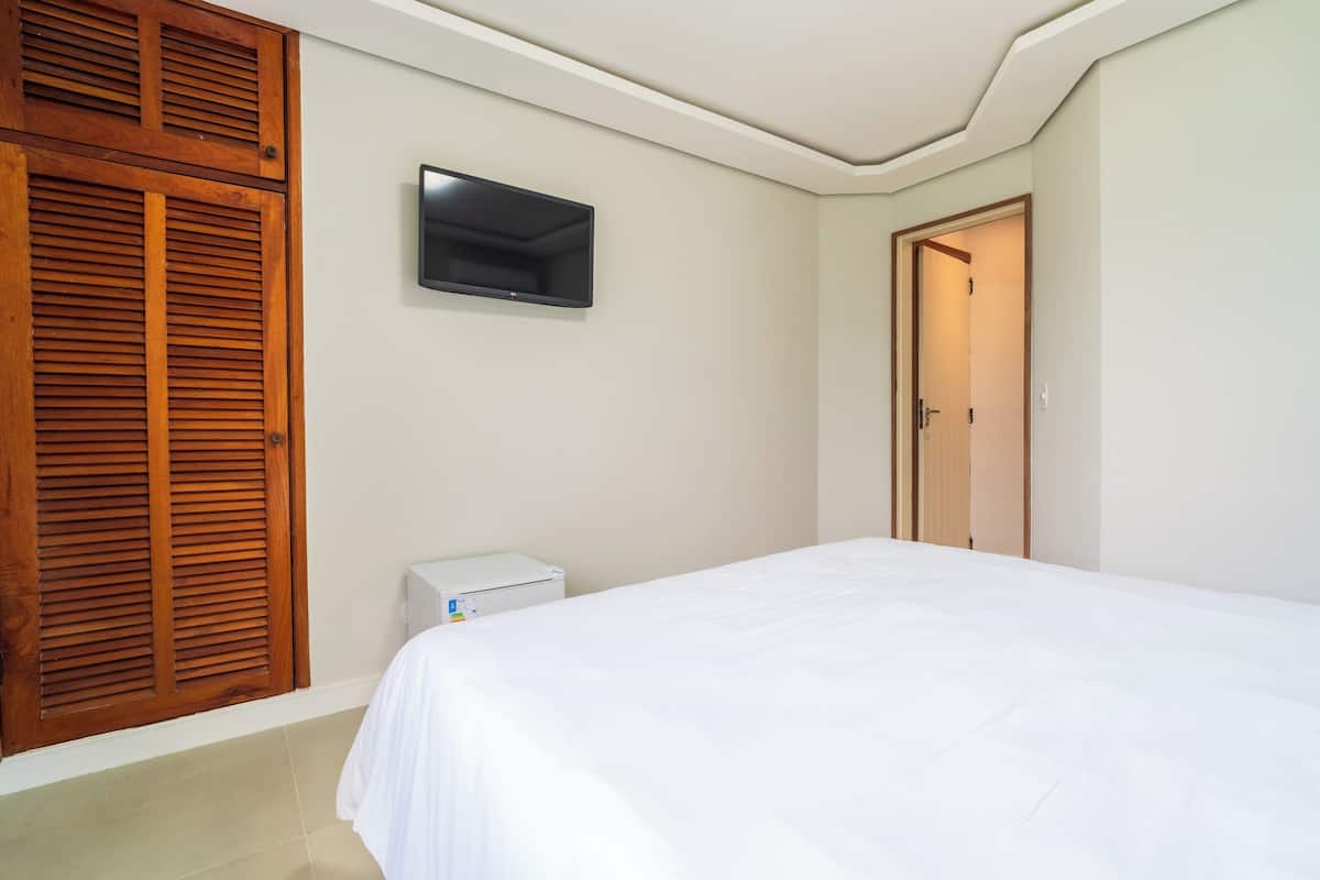 Süit (Tropical) | 1 yatak odası, minibar, odada kasa, çarşaf takımı