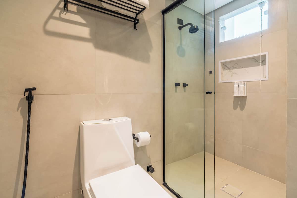 Süit, Küvet (Elegance) | Banyo | Duş, saç kurutma makinesi, havlu