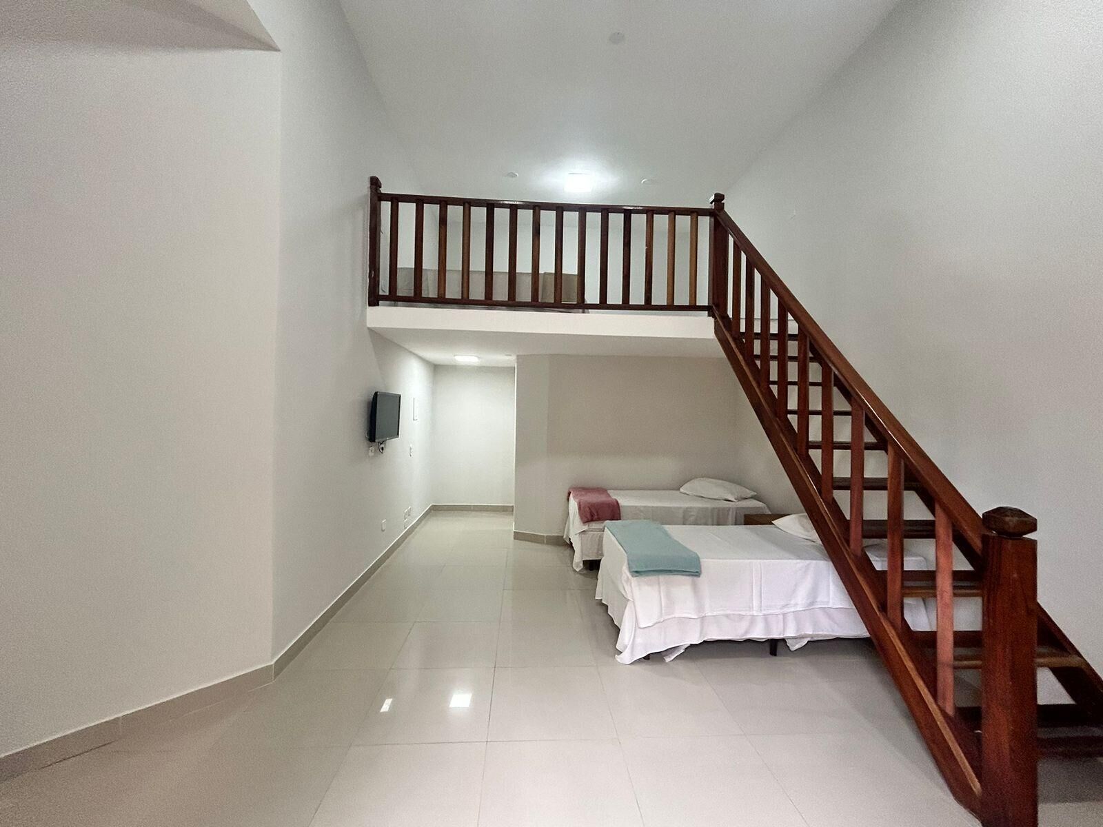 Minibar, in-room safe, bed sheets