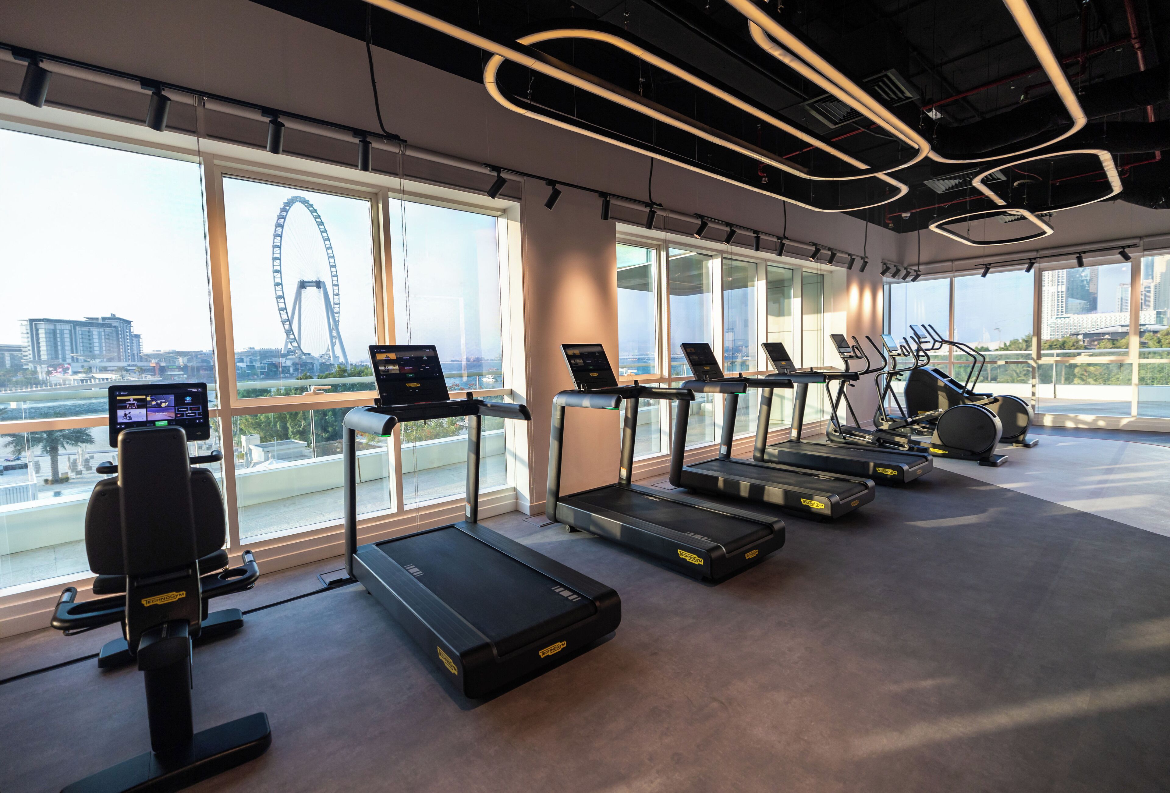 Photo - DoubleTree by Hilton Dubai Jumeirah Beach