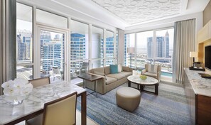 1 Bedroom Suite with Kitchen - City View - DoubleTree by Hilton Dubai - Jumeirah Beach (Dubai)