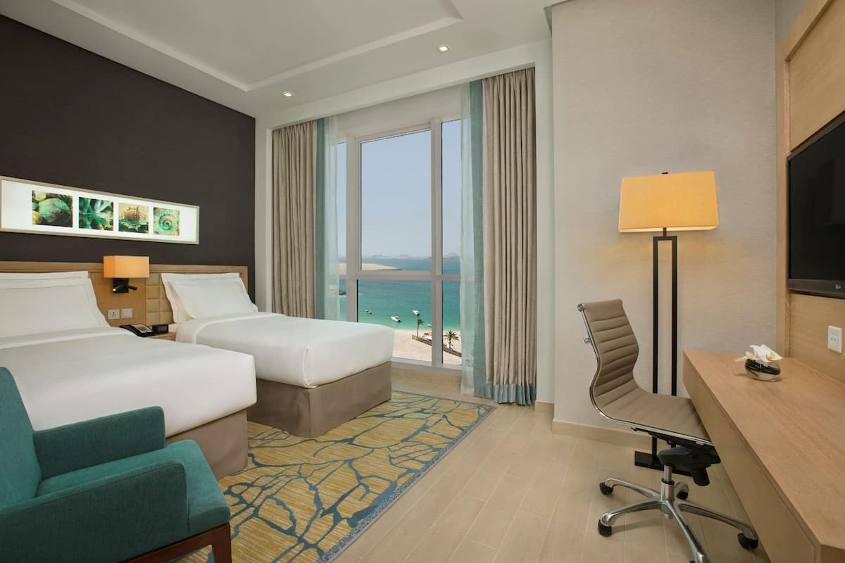 Minibar, in-room safe, laptop workspace, blackout drapes