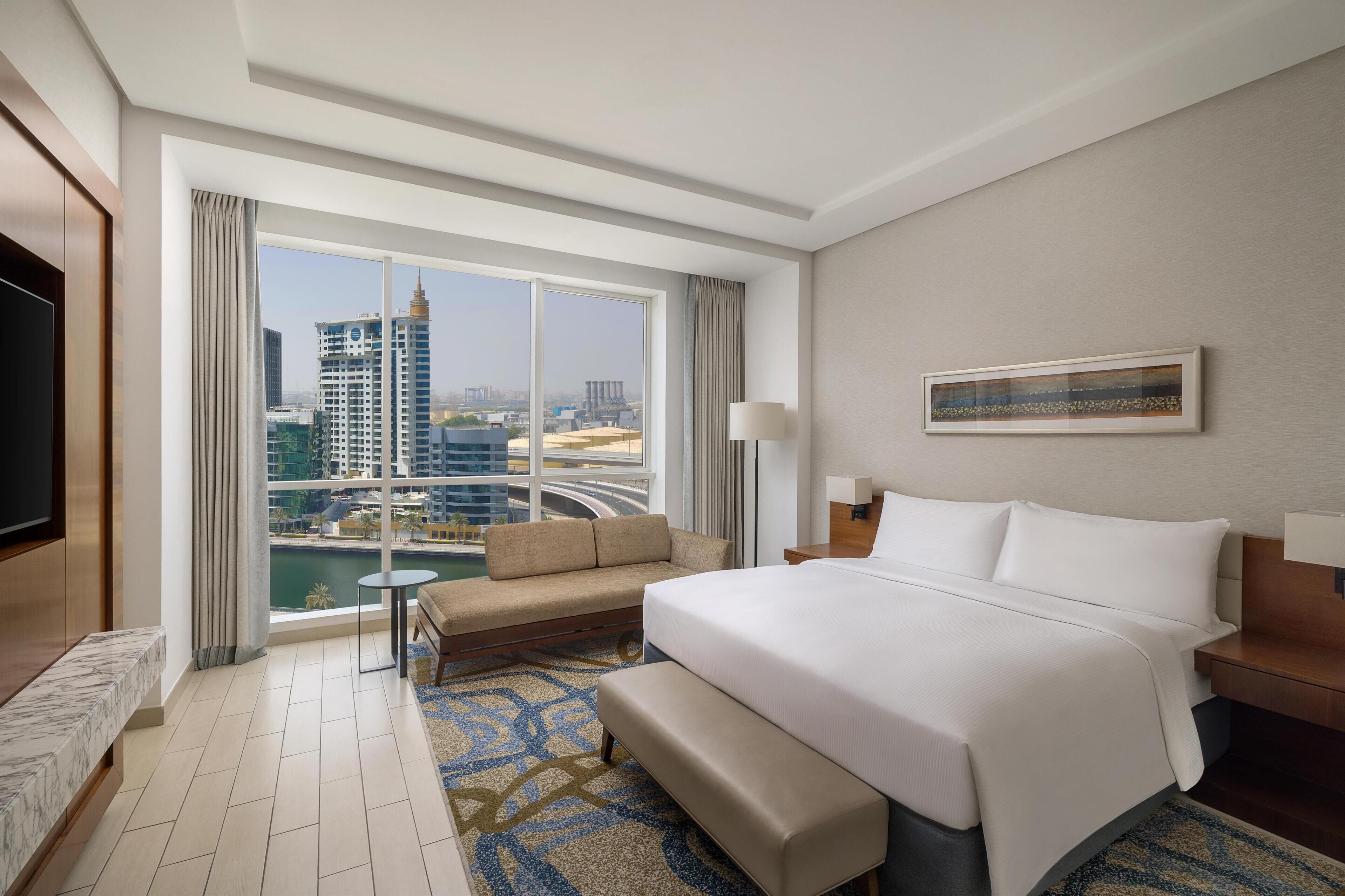 1 camera, minibar, una cassaforte in camera, postazione laptop