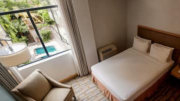 Deluxe Room, 1 Queen Bed, Non Smoking | View from room