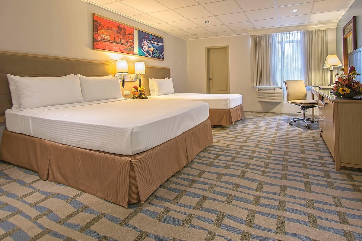 Chambre, plusieurs lits, non-fumeur