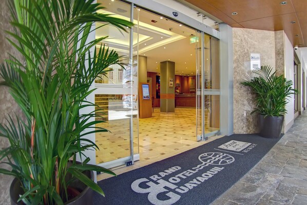 Hall