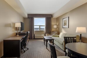 Suite, 1 King Bed, Non Smoking, Jetted Tub (with Sofabed) | In-room safe, desk, laptop workspace, blackout drapes - Best Western Plus Moose Jaw (Moose Jaw)