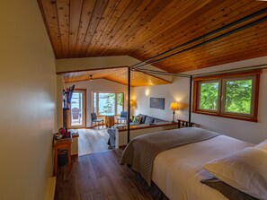 Luxury Single Room, 1 King Bed, Fireplace, Ocean View (ATLANTIS SUITE) | 1 Schlafzimmer, hochwertige Bettwaren, schallisolierte Zimmer