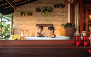 Deluxe Bungalow | Minibar, in-room safe, individually furnished, desk - Village Porto de Galinhas (Ipojuca)