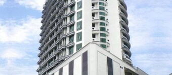 The CEO Duplex SOHO Suite