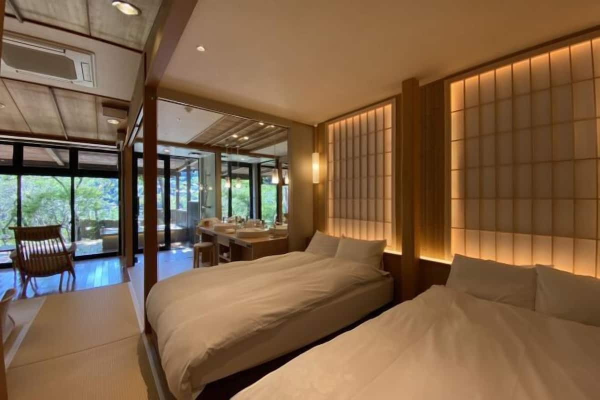 Minibar, in-room safe, free WiFi, bed sheets