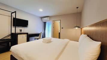 Habitación estándar | Caja de seguridad en la habitación, escritorio y wifi gratis