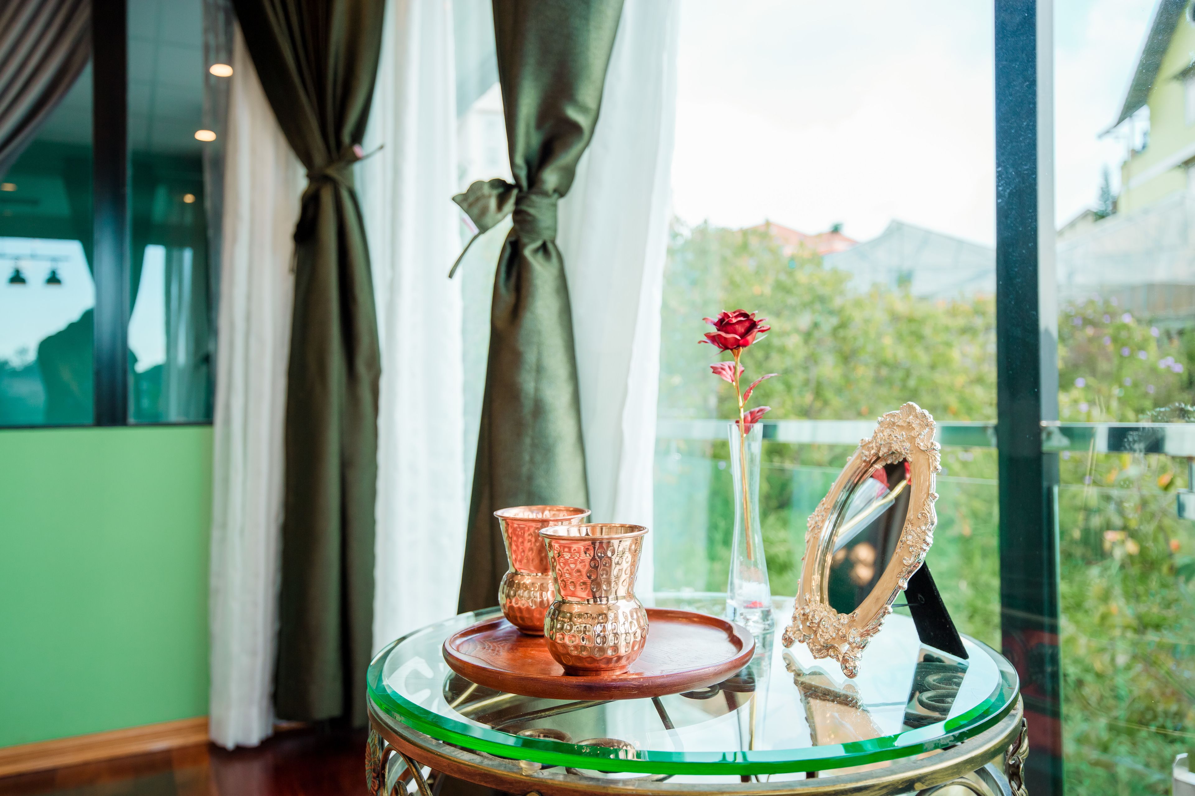 breakfast, lunch, dinner served; international cuisine, garden views