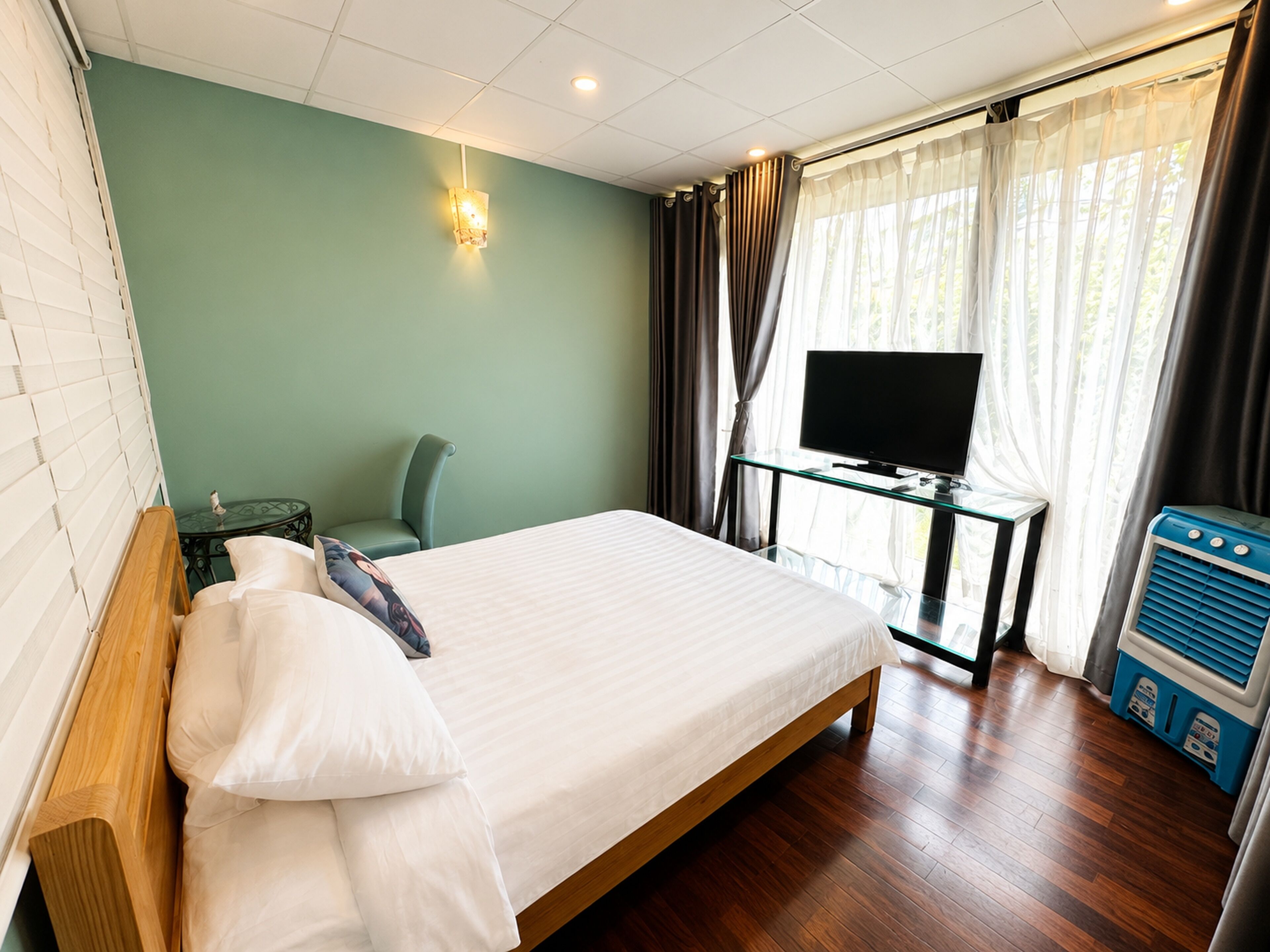 Signature Family Suite (Rose)
