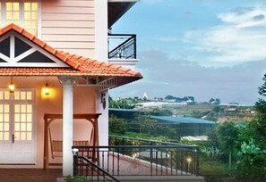 Exterior detail - Terrasse Des Roses (Da Lat)