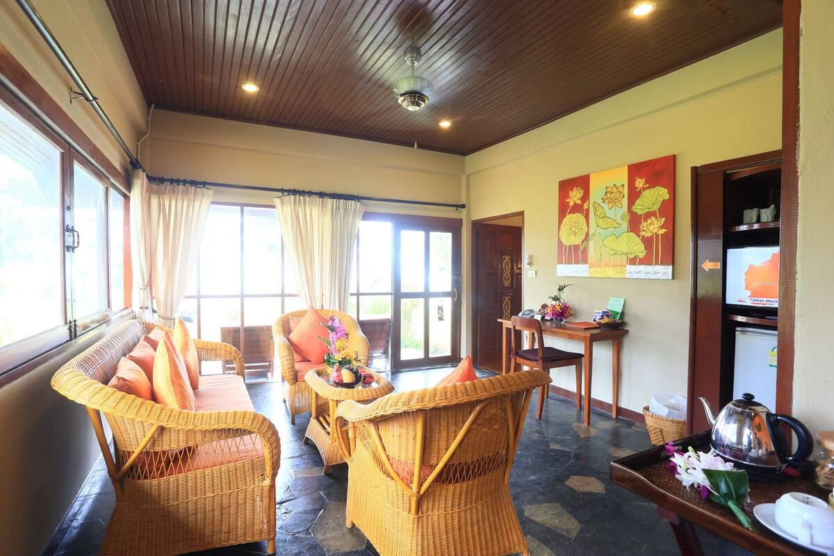 Seaview Villa | 客廳 | 電視