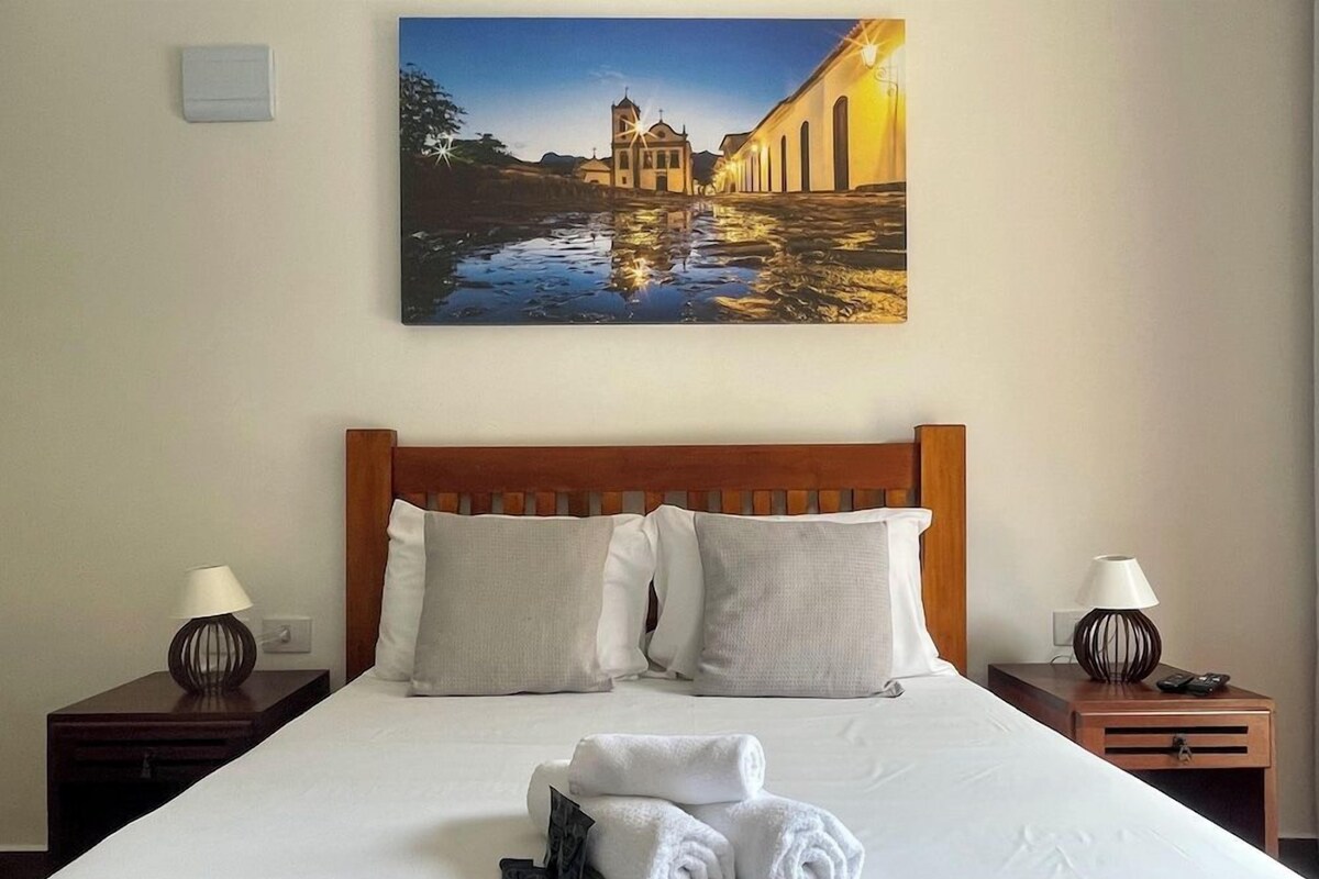 Minibar, Wi-Fi gratis, dan seprai linen