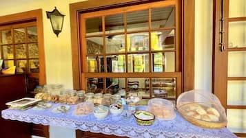 Desayuno buffet incluido todos los días