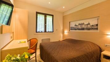 Classic Double Room, 1 Queen Bed (1er étage) | Desk, blackout curtains, soundproofing, free WiFi