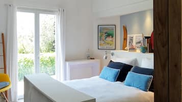 Chambre Double Supérieure avec terrasse | Literie de qualité supérieure, décoration personnalisée