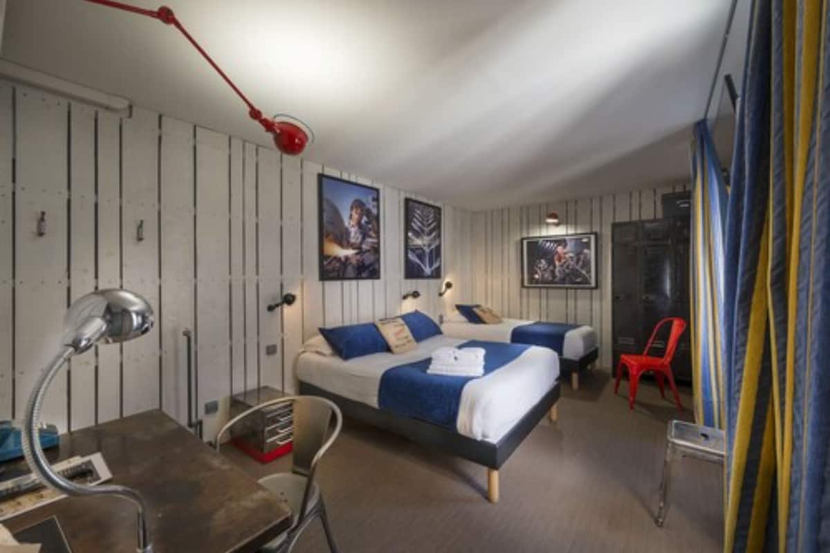 Club Twin Room, 2 Single Beds | In-room safe, individually decorated, individually furnished, desk