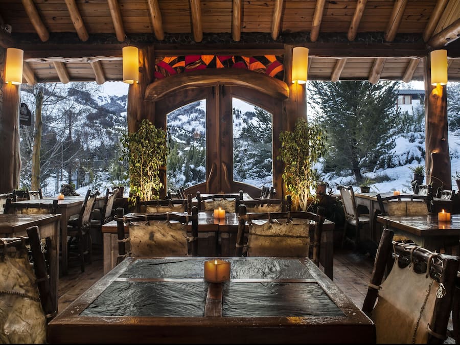 Breakfast and lunch served