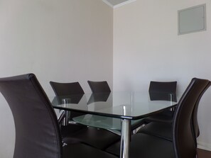 Vierbettzimmer, 3 Schlafzimmer | Wohnzimmer