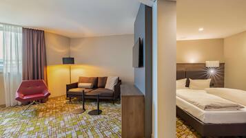 1 bedroom, in-room safe, desk, free cots/infant beds