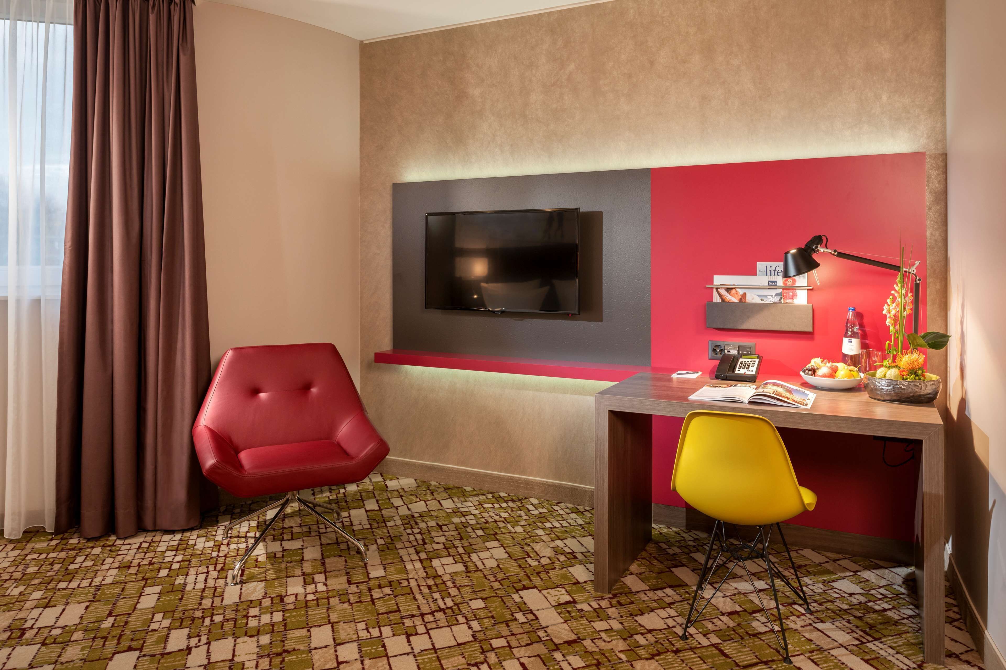 1 bedroom, in-room safe, desk, free cots/infant beds