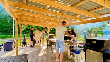 Grill-/Picknickplatz