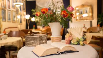 Desayuno bufé gratuito y diario