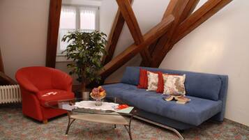 Comfort-Doppelzimmer, Nichtraucher | Allergikerbettwaren, Daunenbettdecken, Zimmersafe, individuell dekoriert