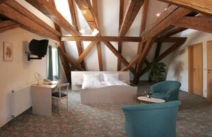 防过敏的被褥、羽绒被、客房内保险箱、特色装修