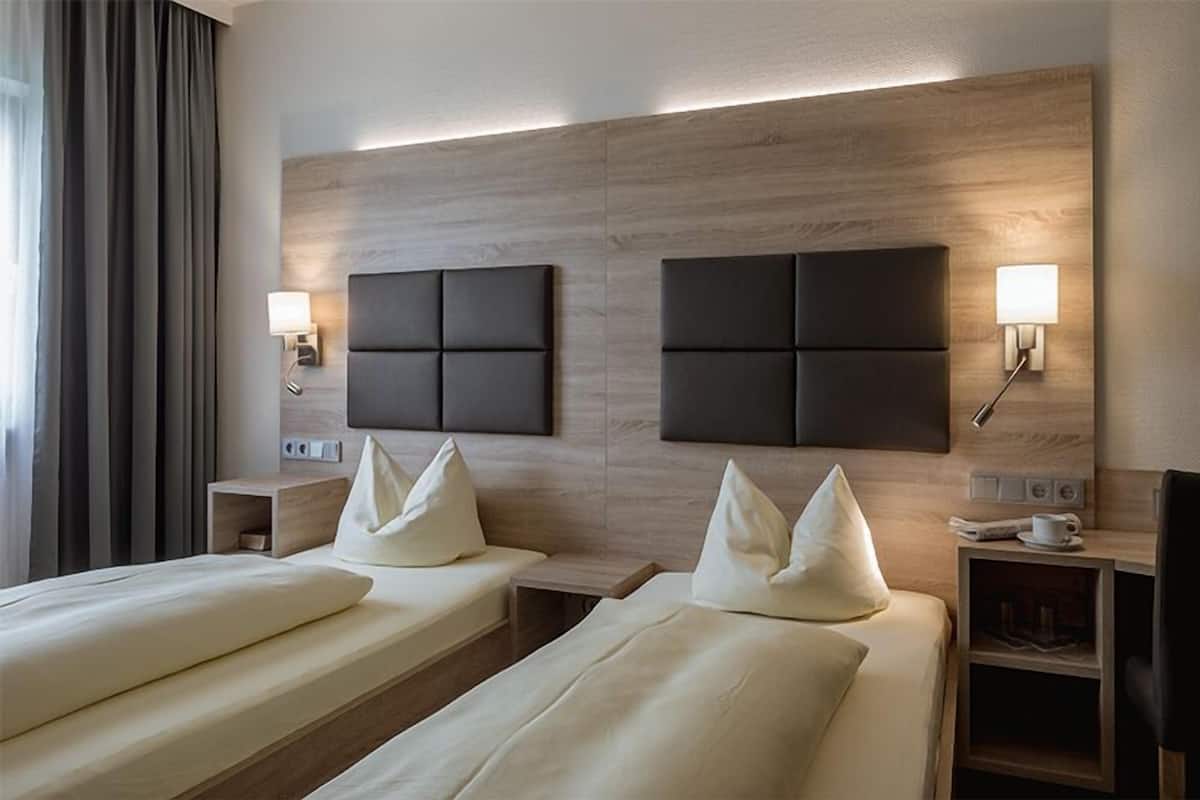 Standard-Doppelzimmer | 1 Schlafzimmer, Schreibtisch, Verdunkelungsvorhänge, kostenloses WLAN