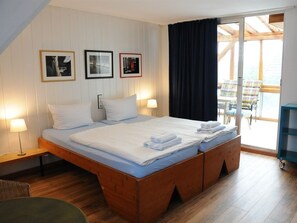 Chambre Économique avec lits jumeaux, salle de bains attenante (Großes)