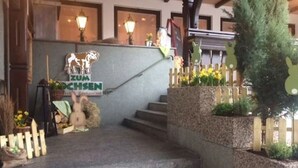 Property entrance - Hotel Zum Ochsen (Hoesbach)