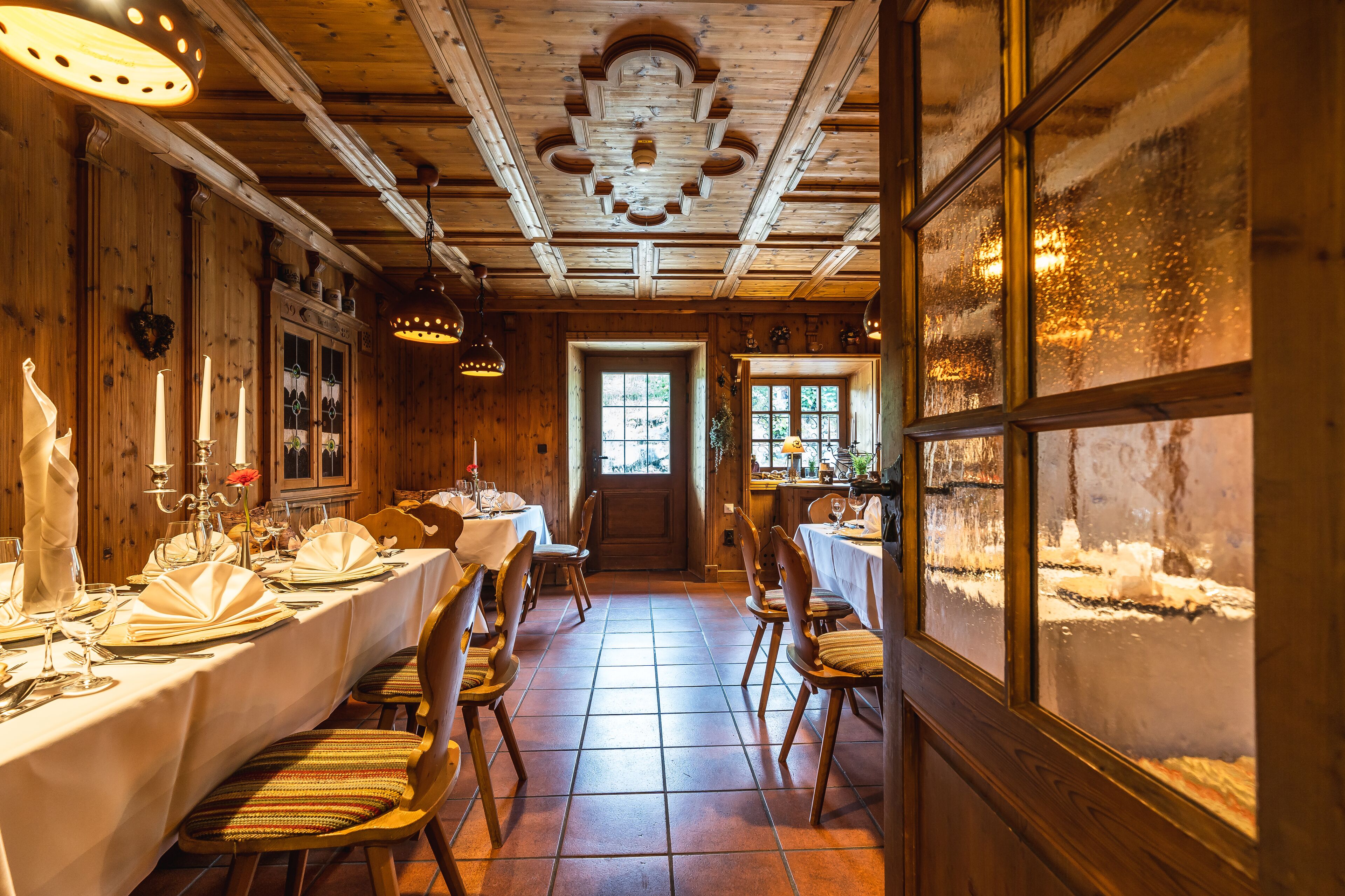 2 restaurants, breakfast, dinner served; German cuisine