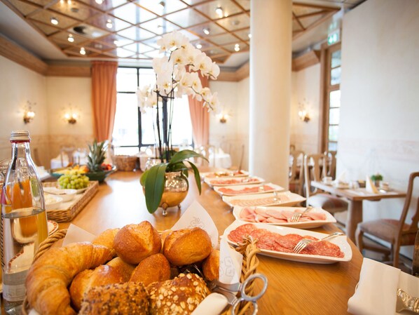 Dining - FF&E Hotel Stadt Gütersloh (Guetersloh)