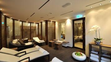Sauna, Dampfbad, Körperbehandlungen, Körperpeelings, Thalassotherapie
