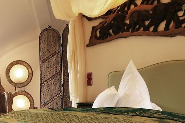 Tweepersoonskamer | Een kluis op de kamer, een bureau, een laptopwerkplek, gratis wifi