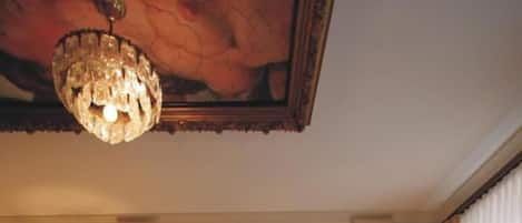 In-room safe, desk, laptop workspace, free WiFi