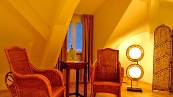 Double Room | Living area | TV