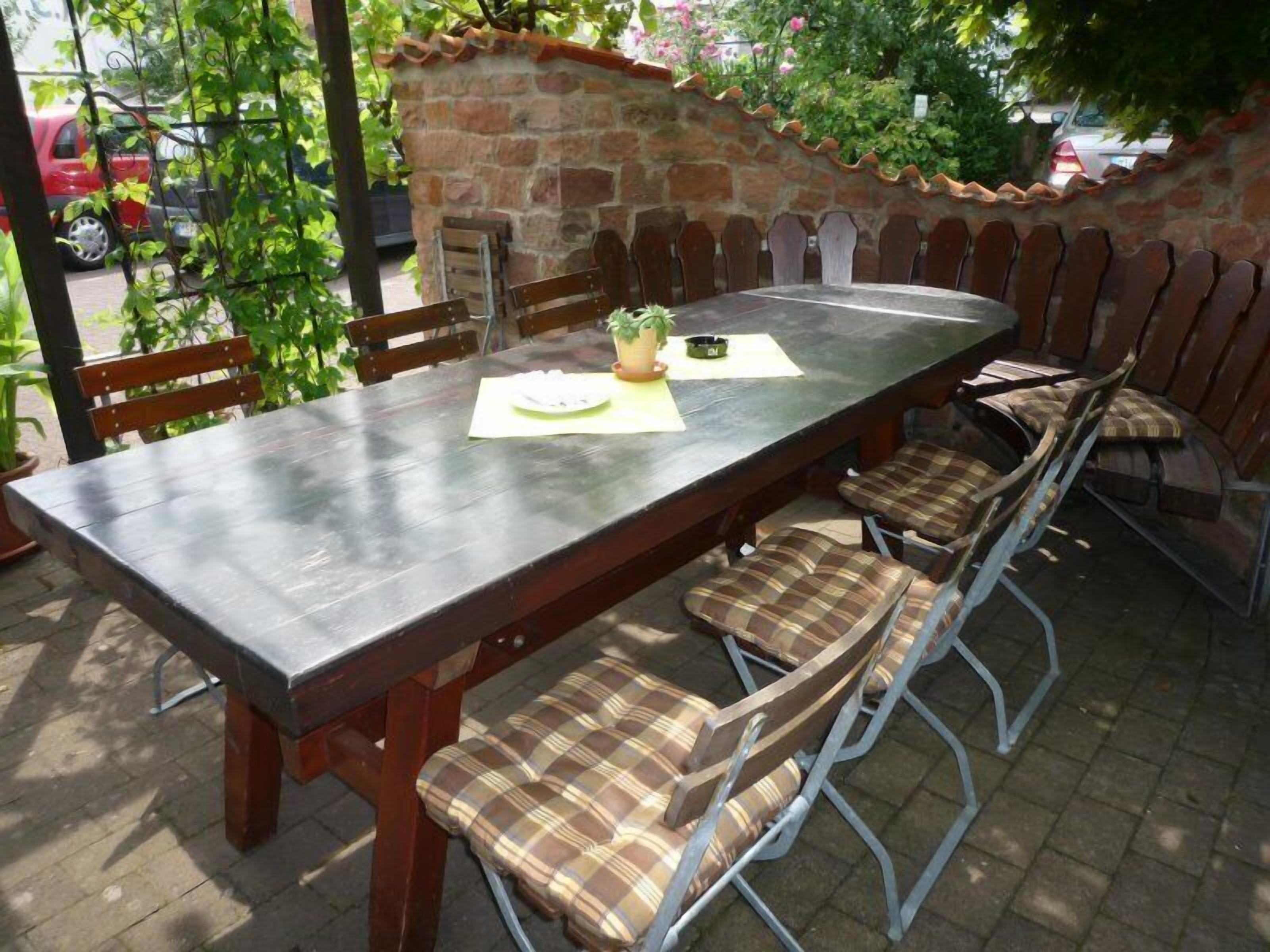 breakfast, lunch, dinner served; regional cuisine