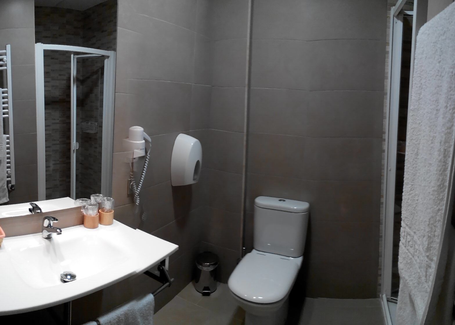 shower, free toiletries, hair dryer, slippers