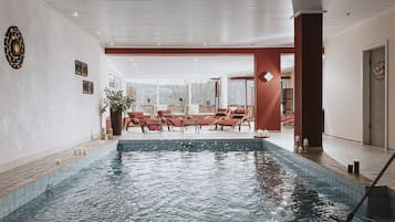 Body treatments, hot stone massages, body scrubs, 2 treatment rooms