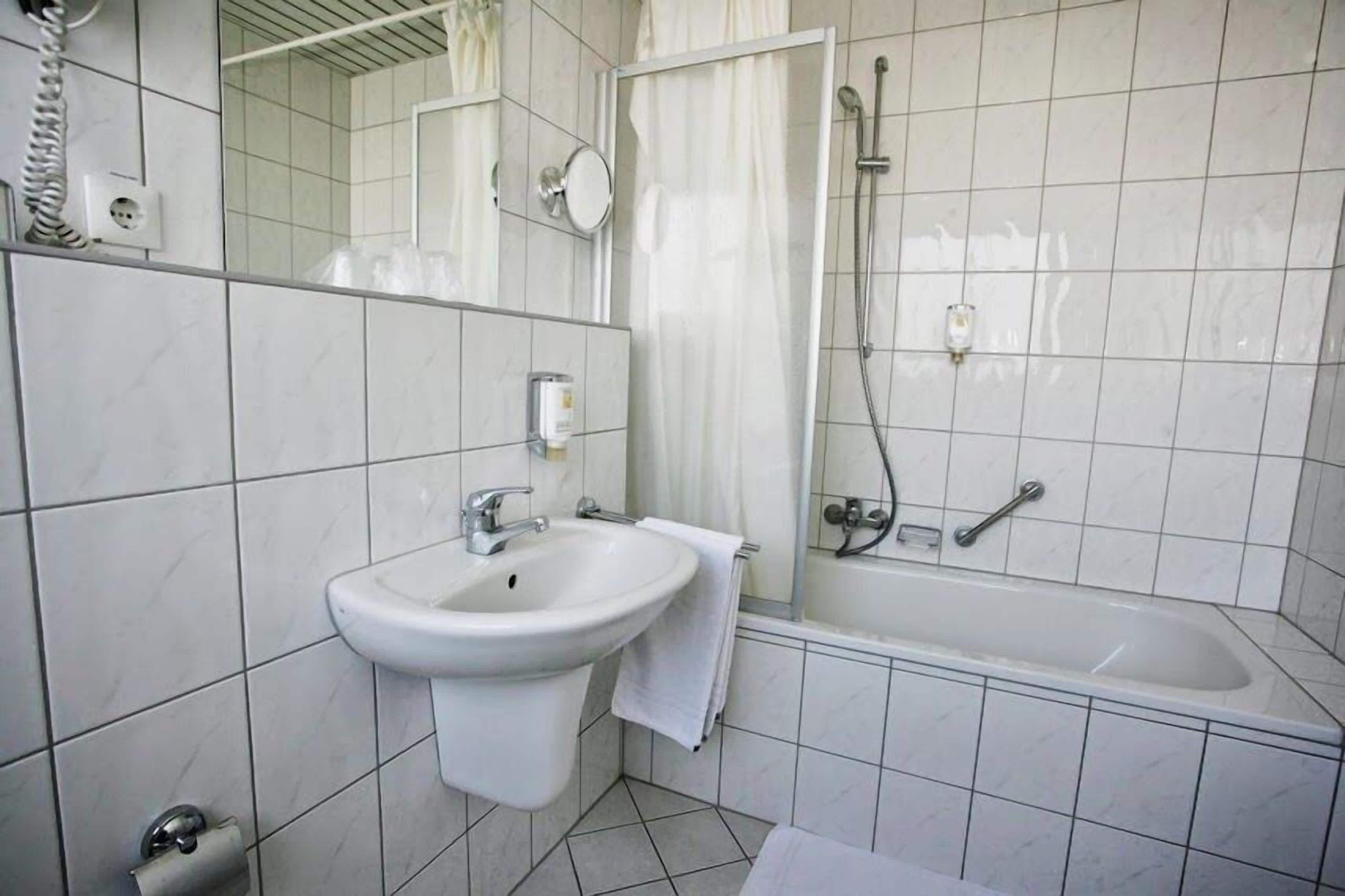 Foto - Stargaze Forum Hotel Düsseldorf-Hilden