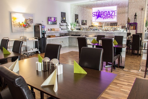 Desayuno buffet incluido todos los días