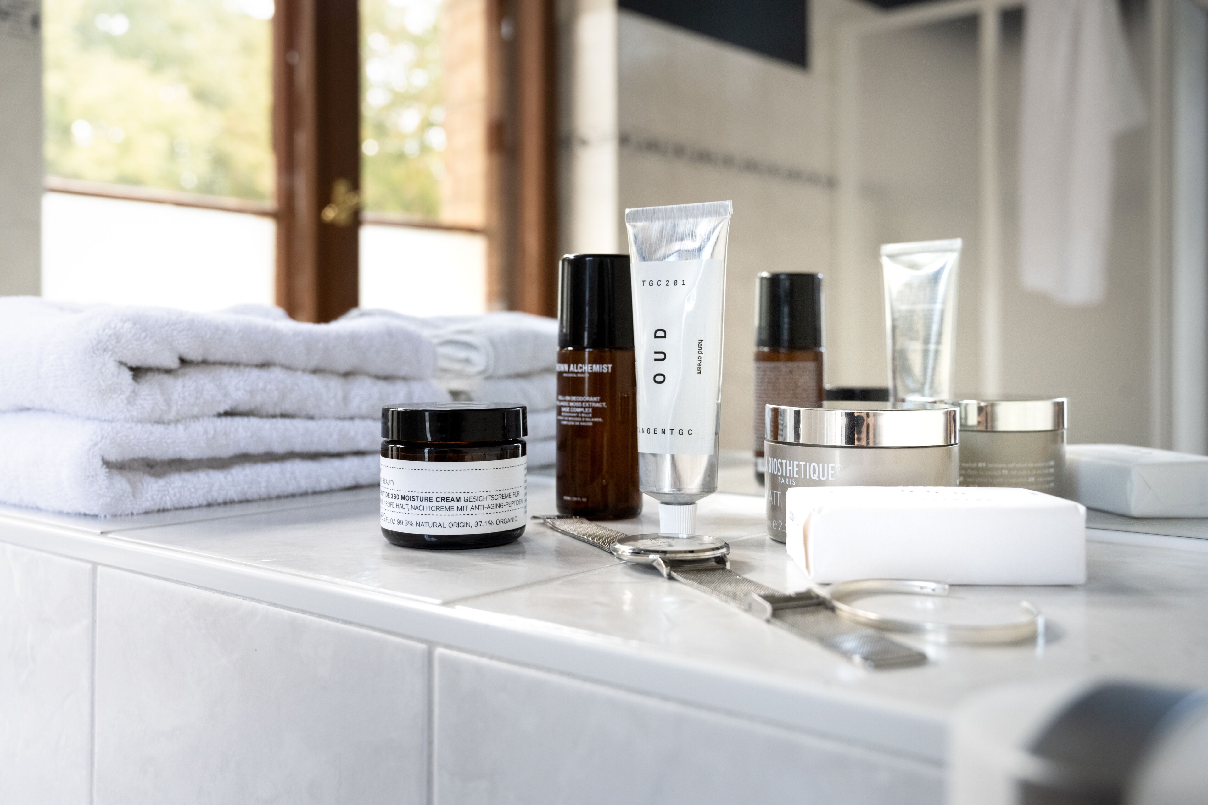 standard double room, 1 queen bed (gemach) | bathroom | shower, eco-friendly toiletries, hair dryer, towels