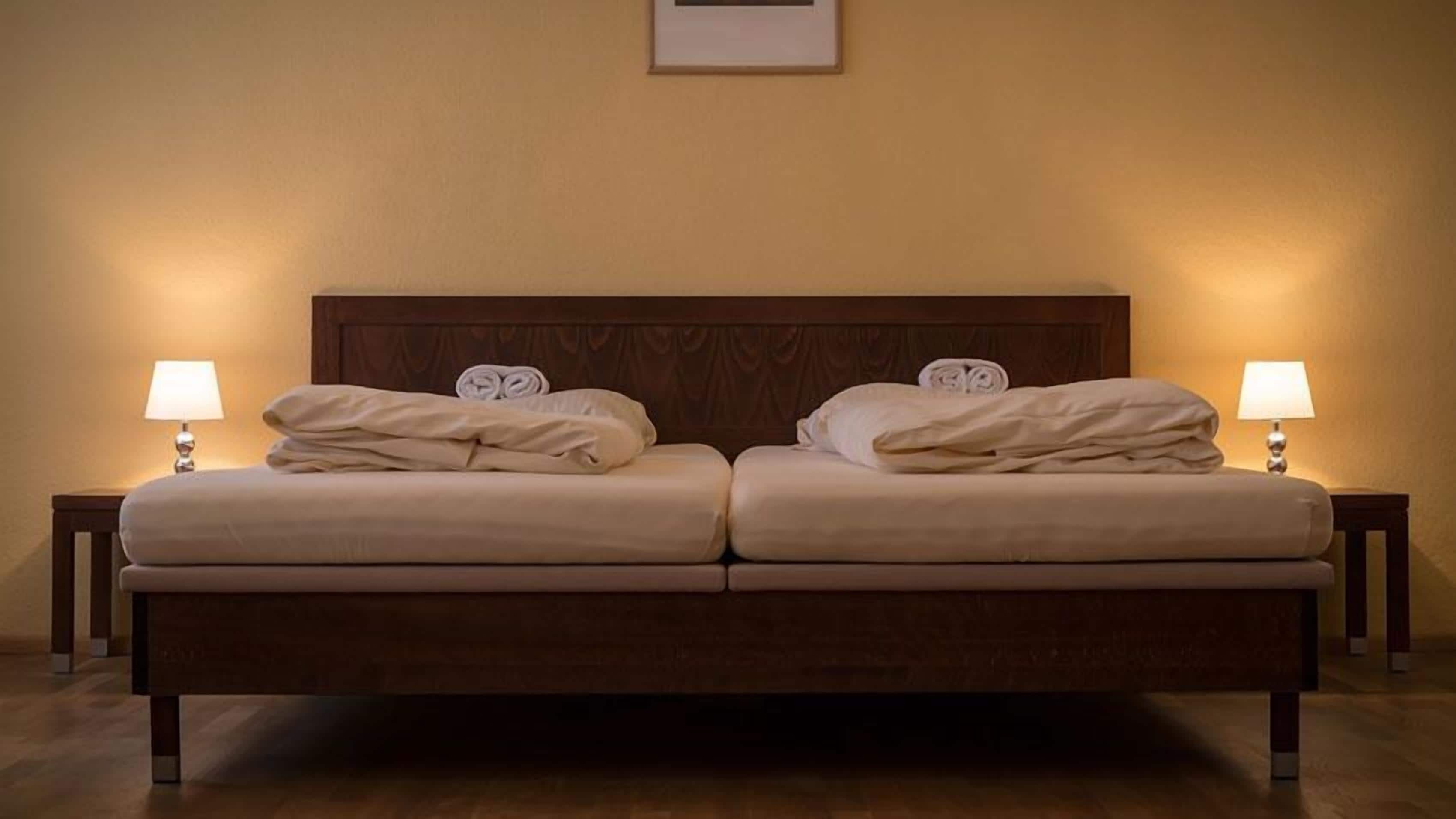 Sistema de insonorización, wifi gratis y ropa de cama 