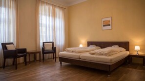 Double Room | Soundproofing, free WiFi, bed sheets - Hotel Schyrenhof (Scheyern)